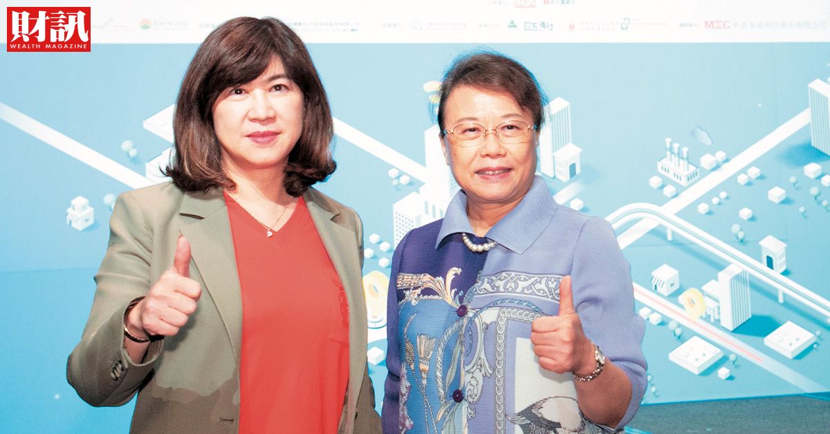 智慧城市推手　廖紫岑、温琇玲姻親同台相見歡
